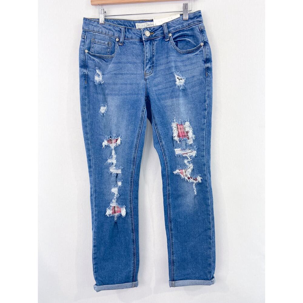 NEW CATO Girlfriend Distressed Jeans size 6 Plaid Roll Cuff Mid Rise